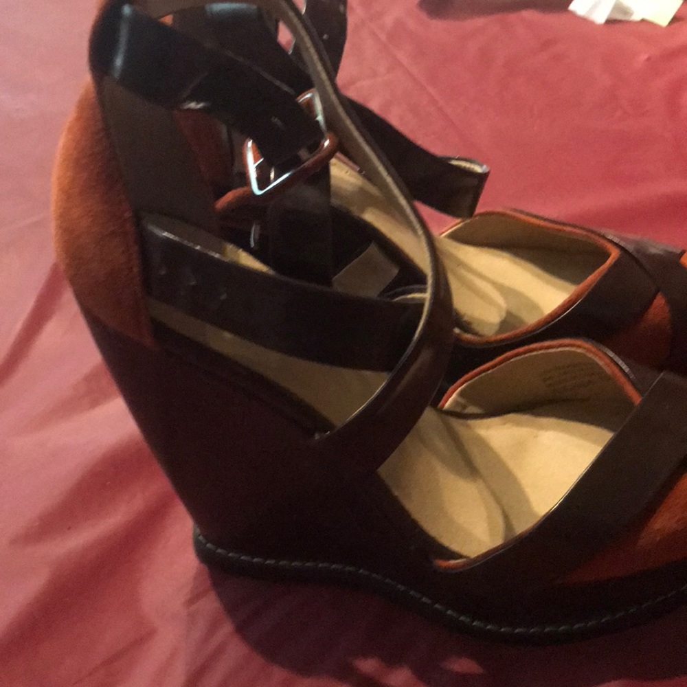 Suede burnish brown mule